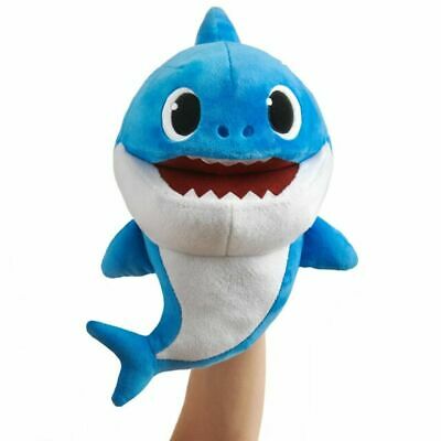 Produktbilde av Baby Shark Syngende Hånd Dukke i Plysj - Blå